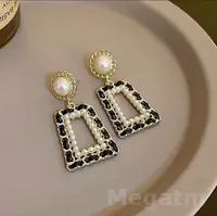 Серьги Channel