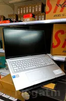 Asus VivoBook/Core 5/16GB