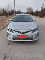 TOÝOTA CAMRY