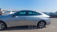 Hyundai Sanata